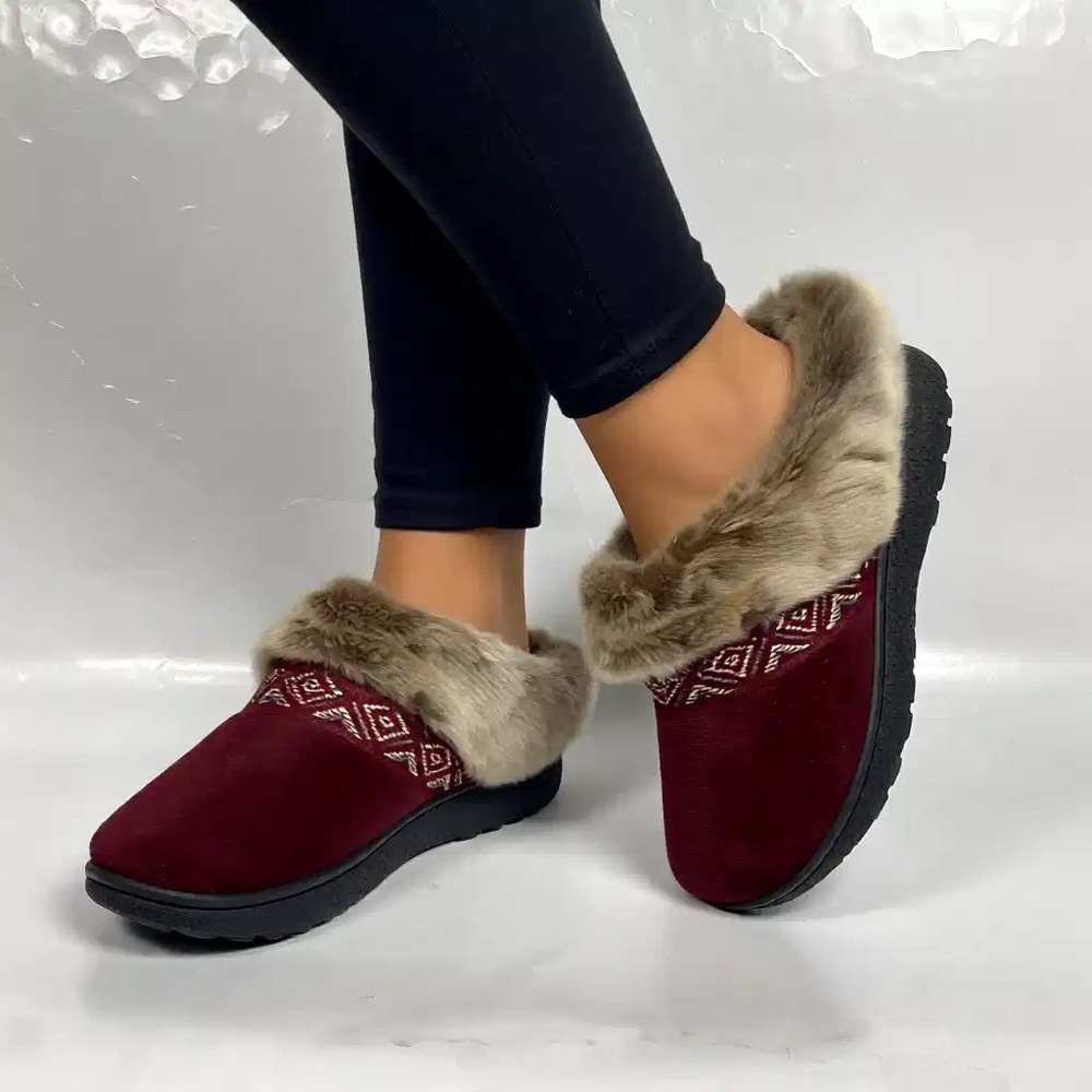 Isotoner Classic womens Comfort clog memory foam Slippers Sm‎ 6.5-7 NIB